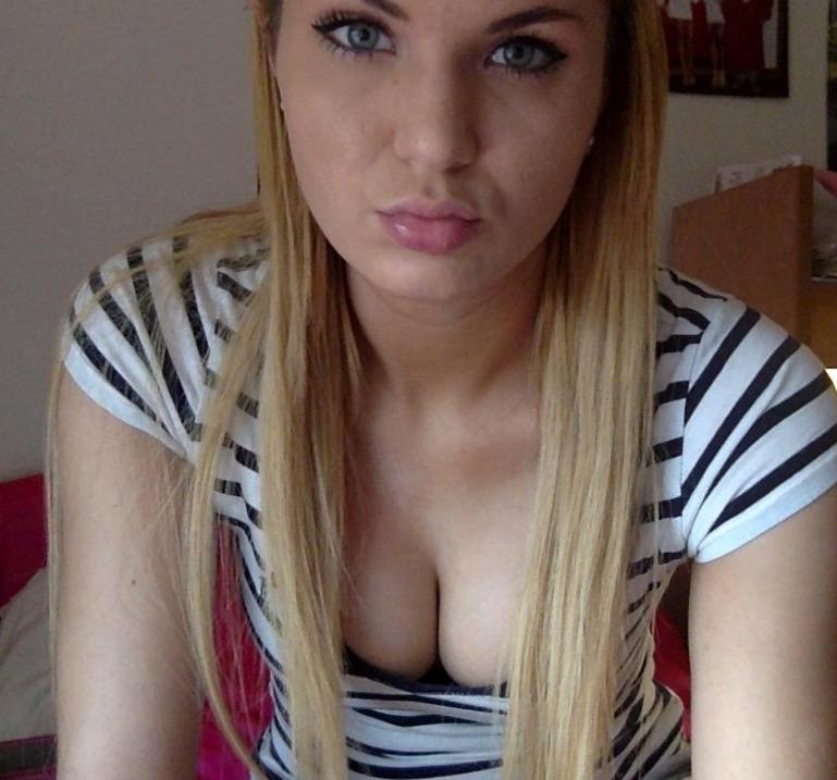 Claire012 Bisexual,Tall,Blonde,German,Red